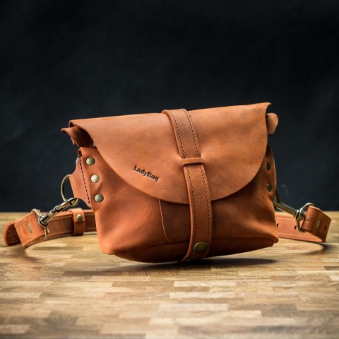 Nerka / listonoszka / torebka na ramię skórzana w wielu kolorach