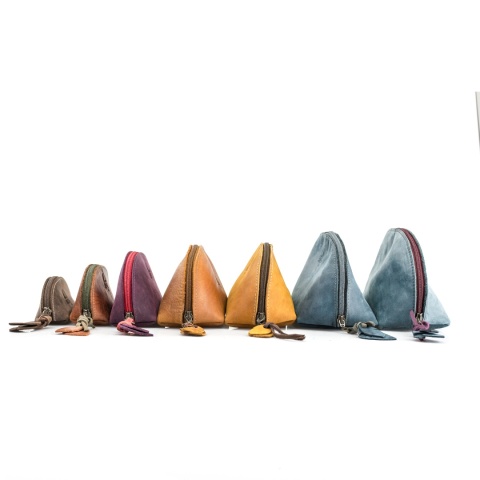 Skórzana kosmetyczka w różnych rozmiarach