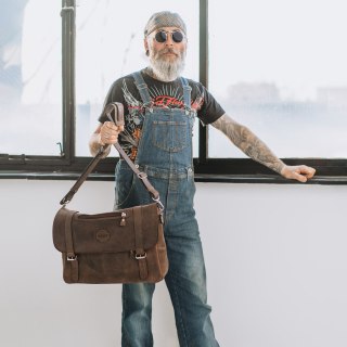 Skórzana torba na laptopa wykonana ręcznie