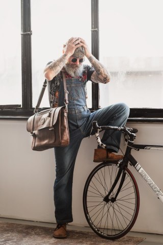 Skórzana torba na laptopa wykonana ręcznie