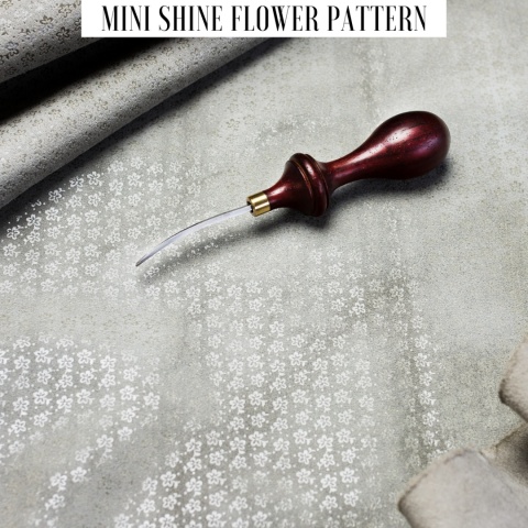 Torebka z limitowanej kolekcji Pepa w kolorze Czarnym z unikatowym wzorem kwiatowym od Ladybuq Art