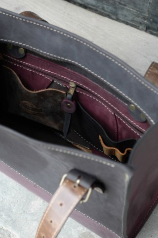 Torba skórzana Squer w kolorze czarnym i śliwkowym