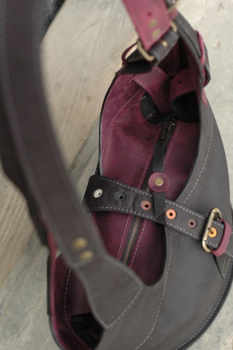 Torebka skórzana Ladybuq czarny i fiolet