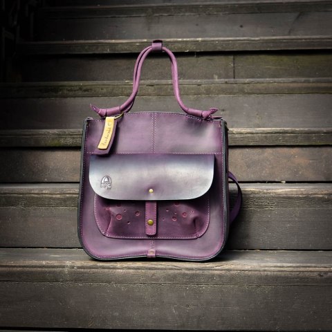 Leather handbag Elaine in plum color with backpack function