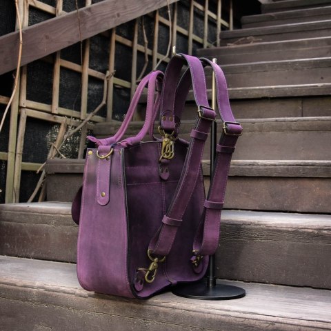 Leather handbag Elaine in plum color with backpack function