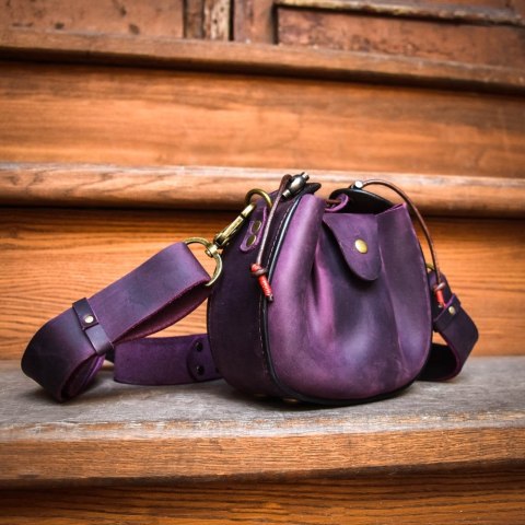 Mała torebka skórzana Mili w kolorze śliwkowym