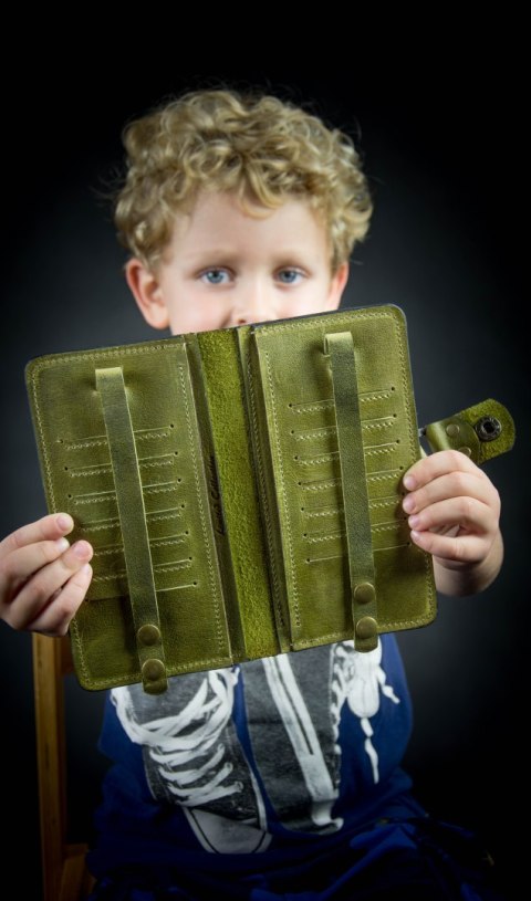 Portfel skórzany ręcznie robiony miejsce na 14 kart kolor limonkowy