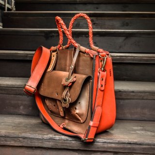 Torebka skórzana Elaine kolor brązowy i czerwony