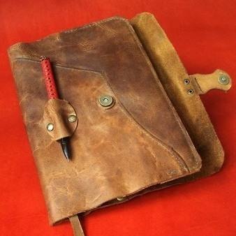 Oprawa na zeszyt skórzana kolor brązowy format A5