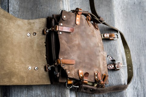 Duży skórzany plecak w kolorze brązowym i khaki