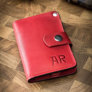 Portfel skórzany w kolorze czerwonym