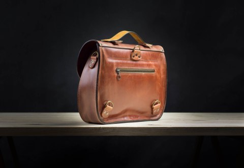 Torba skórzana na laptopa kolor rudy i żółty messenger