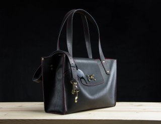 Torebka skórzana Kasia w kolorze czarnym