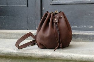 Skórzany worek Maja w kolorze czekoladowym