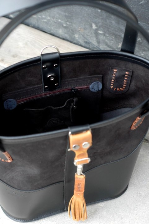 Torebka skórzana Julia w kolorze czarnym