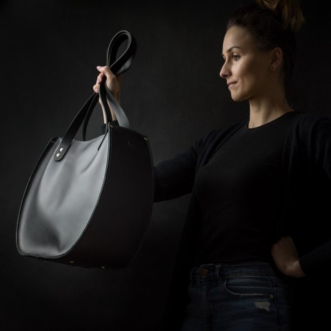 Leather bag Basia color black