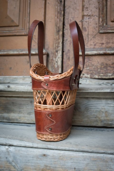 Niepowtarzalny kosz wiklinowo - skórzany od Ladybuq Art