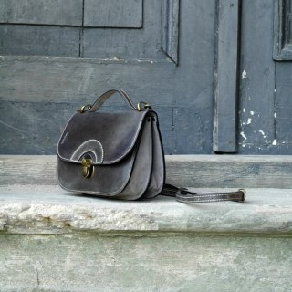 Torebka skórzana Pati  w kolorze szarym