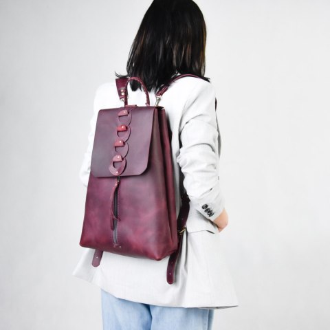 Skórzany plecak w kolorze fioletowym