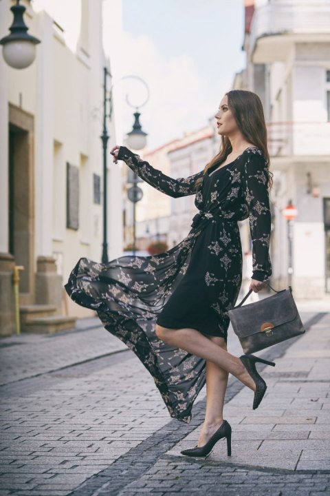 Podręczna skórzana torebka Ann w kolorze Szarym wykonana z naturalnej skóry przez Ladybuq Art