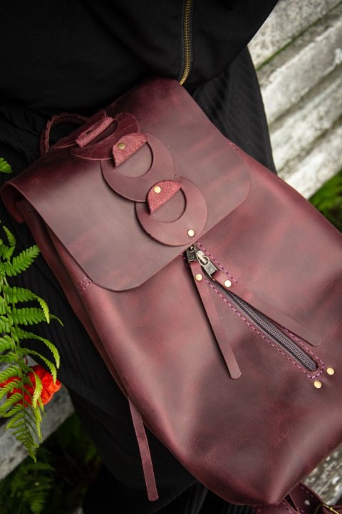 Skórzany Plecak kolor śliwkowy z ozdobną Klapą - LadyBuQ Art