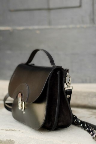 Torebka skórzana Pati  w kolorze czarnym