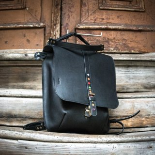 Skórzana damska torebka z funkcją plecaka Molly w kolorze czarnym