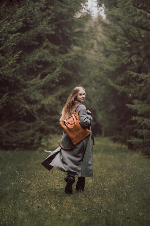 Unikalny plecak- torebka ręcznie wykonany przez Ladybuq Art Studio torba z naturalnej skóry