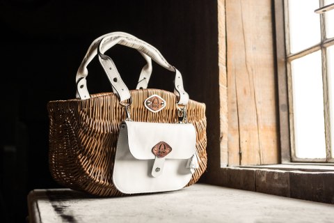 Torba wiklinowa kosz kolor biały