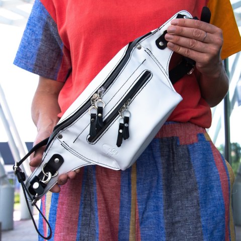 Nerka ręcznie wykonana z naturalnej skóry w kolorze białym od LadyBuq Art