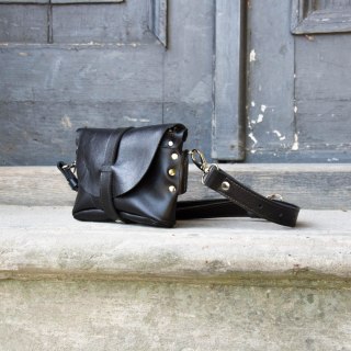 Nerka / torebka na ramię czarna