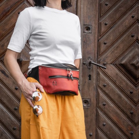 Nerka w czarno - czerwonej wersji kolorystycznej od Ladybuq Art