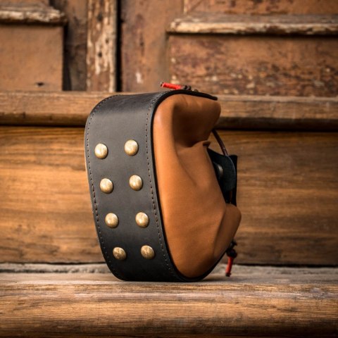 Mała torebka skórzana Mili w kolorze brązowym i granatowym