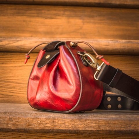 Mała torebka skórzana Mili w kolorze bordo