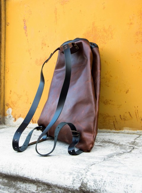 Plecak worek skórzany z naturalnej skóry ręcznie wykonany brązowy