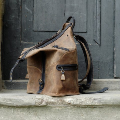 Skórzany plecak w kolorze brązowym