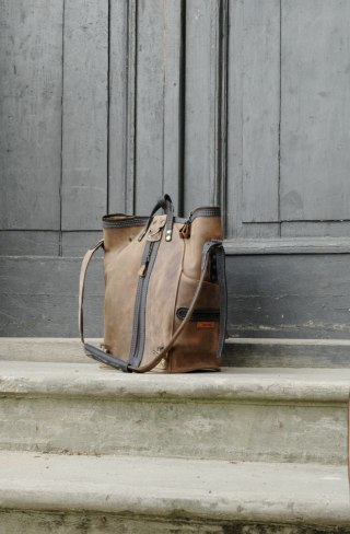 Skórzany plecak w kolorze brązowym