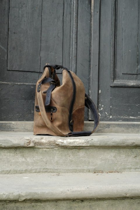 Skórzany plecak w kolorze brązowym