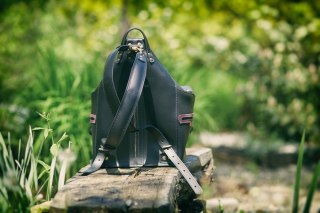 Skórzany plecak w kolorze czarnym