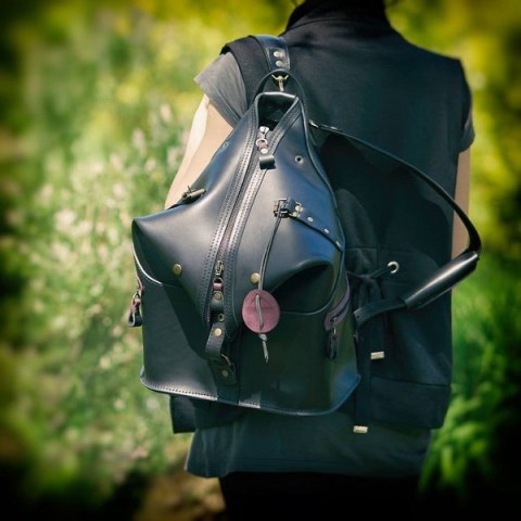 Skórzany plecak w kolorze czarnym