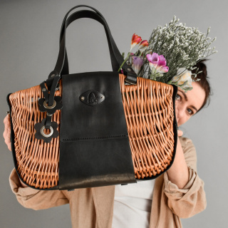 Torba wiklinowa kosz w kolorze czarnym