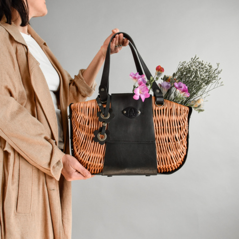 Torba wiklinowa kosz w kolorze czarnym