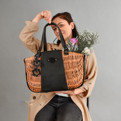 Torba wiklinowa kosz w kolorze czarnym