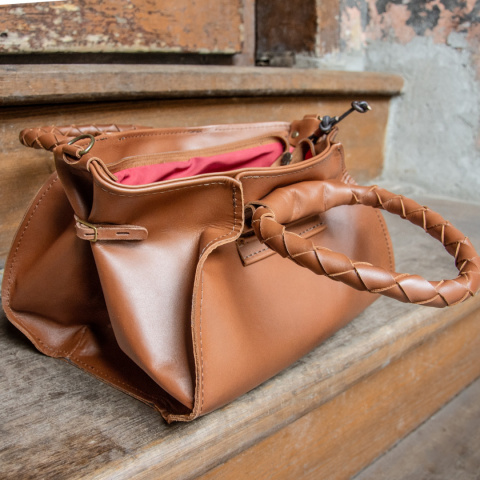 Torebka skórzana Karen w kolorze mokka