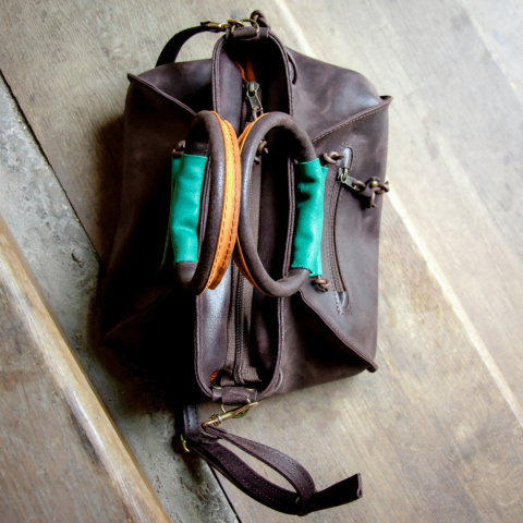 Torebka skórzana Karen w kolorze ciemny brąz