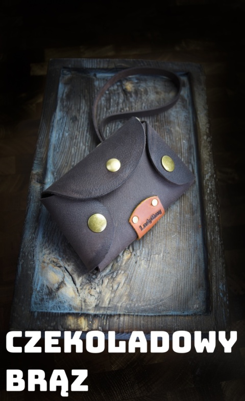 Kluczówka skórzana w różnych kolorach