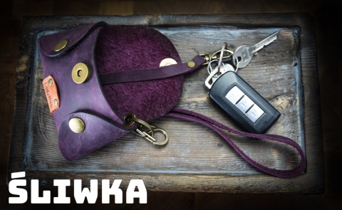 Kluczówka skórzana w różnych kolorach