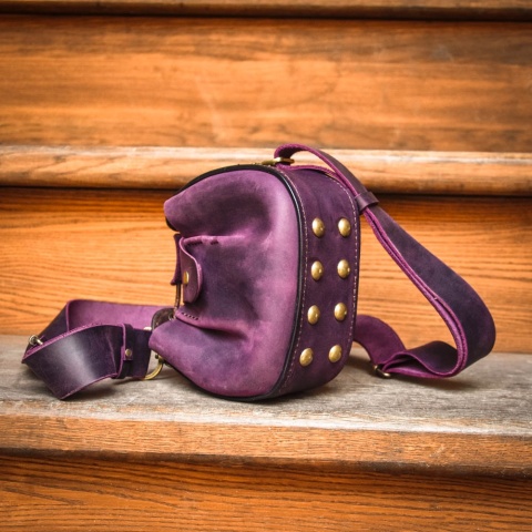 Mała torebka skórzana Mili w kolorze śliwkowym