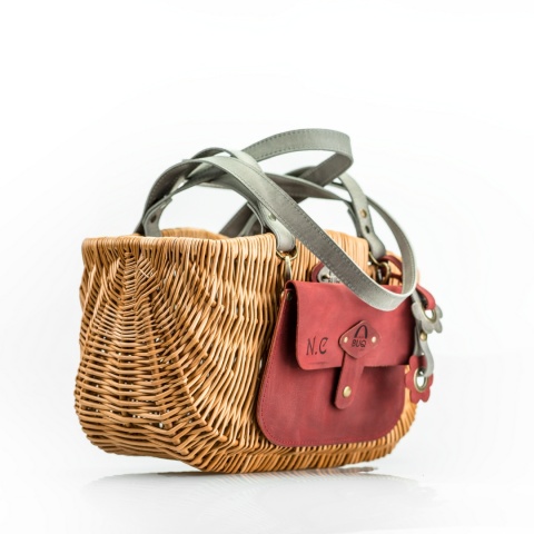 Kosz wiklinowy z saszetką i klapką