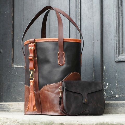 Torebka skórzana Julia w kolorze czarnym i brązowym